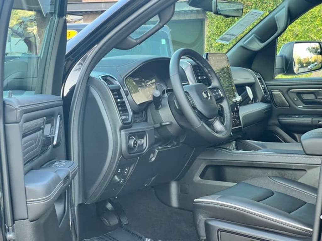 New 2026 Ram 1500 LIMITED CREW CAB 4X4 5'7 BOX Pickup