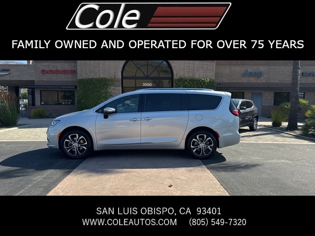 2026 Chrysler Pacifica Passenger Van 