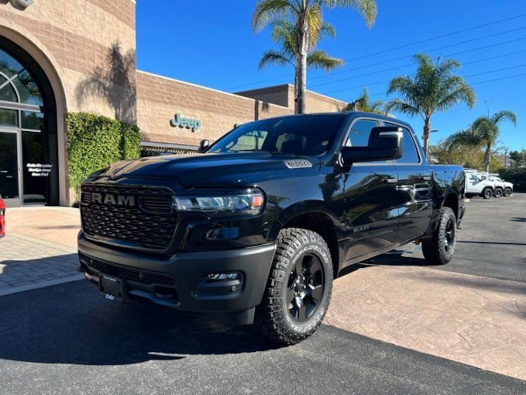 New 2026 Ram 1500 WARLOCK CREW CAB 4X4 5'7 BOX Pickup