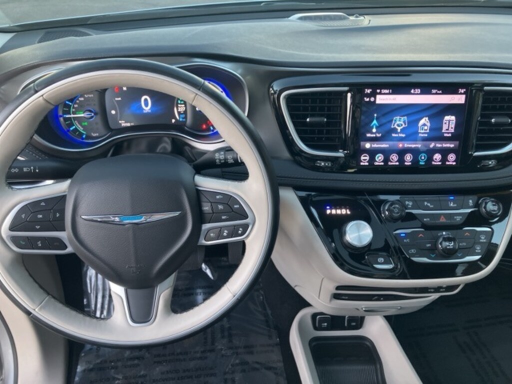 Used 2018 Chrysler Pacifica Hybrid Limited Van Passenger Van