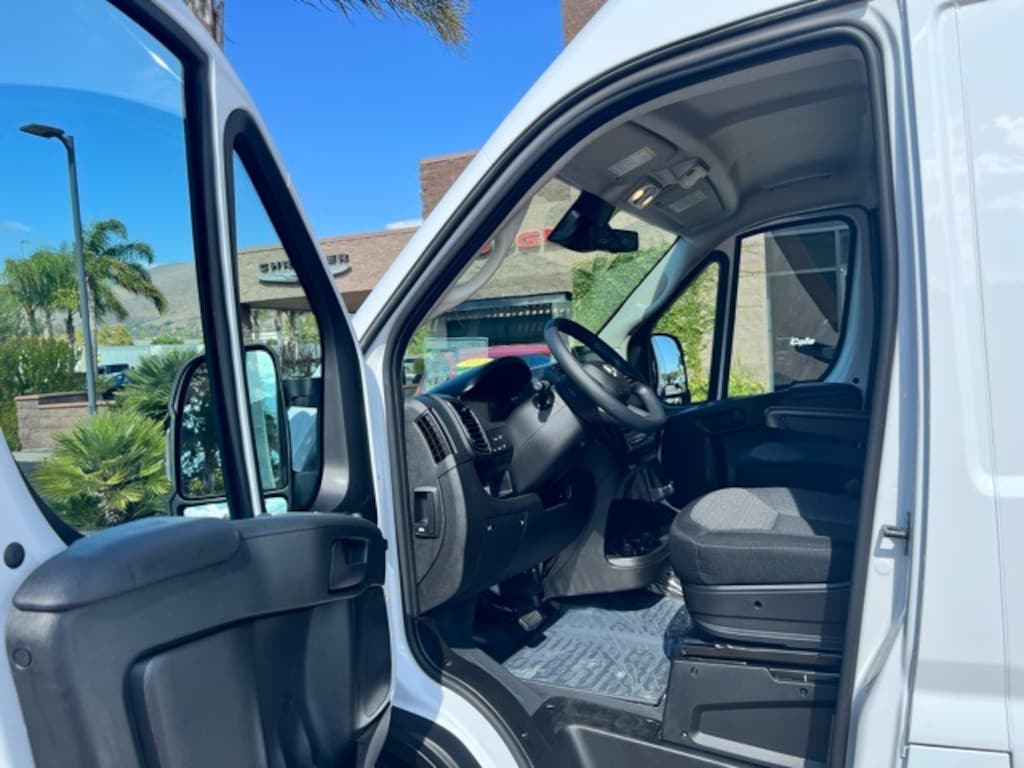 New 2026 Ram ProMaster PROMASTER 1500 TRADESMAN CARGO VAN HIGH ROOF 136' Cargo Van