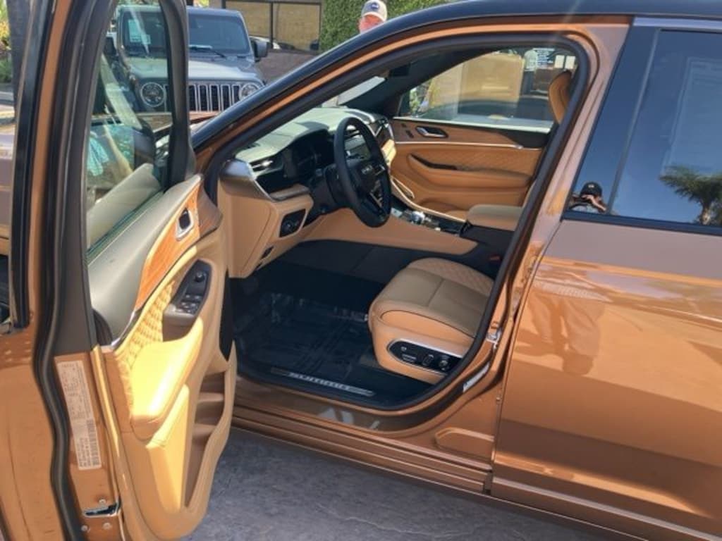 New 2026 Jeep Grand Cherokee SUMMIT 4X4 Sport Utility