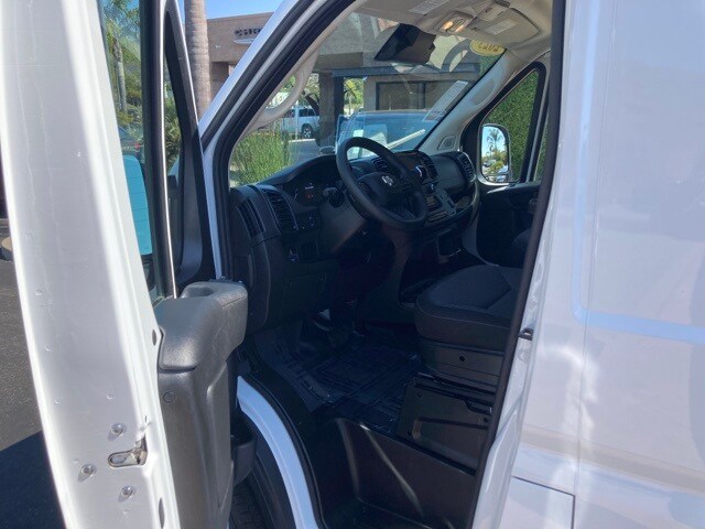 2025 Ram ProMaster 2500 photo 3