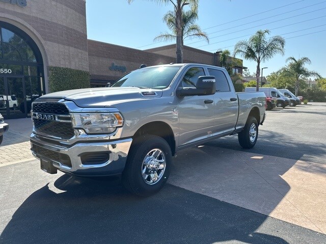 2024 Ram 3500 Tradesman photo 2