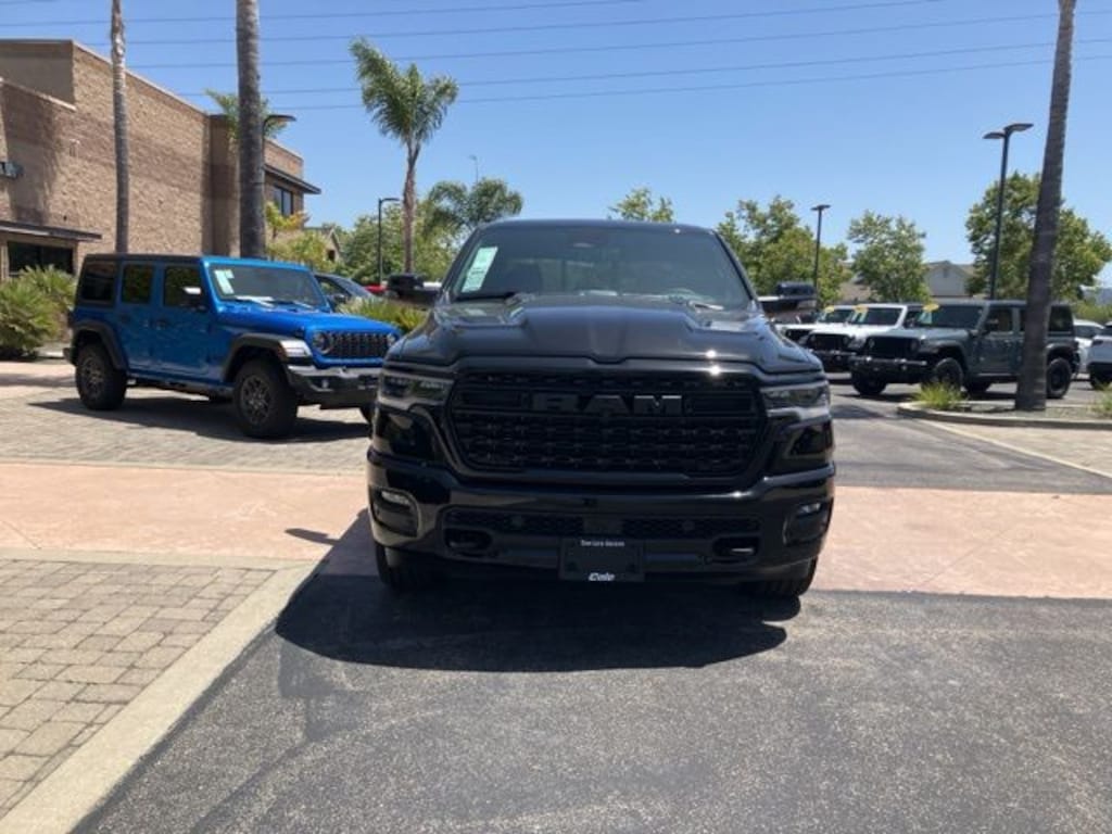 New 2026 Ram 1500 LIMITED CREW CAB 4X4 5'7 BOX Pickup