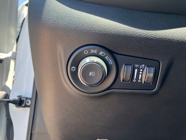 2025 Jeep Compass Limited - Photo 14