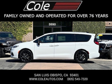 2026 Chrysler Pacifica LIMITED Passenger Van