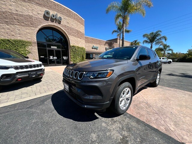 2024 Jeep Compass Sport photo 3