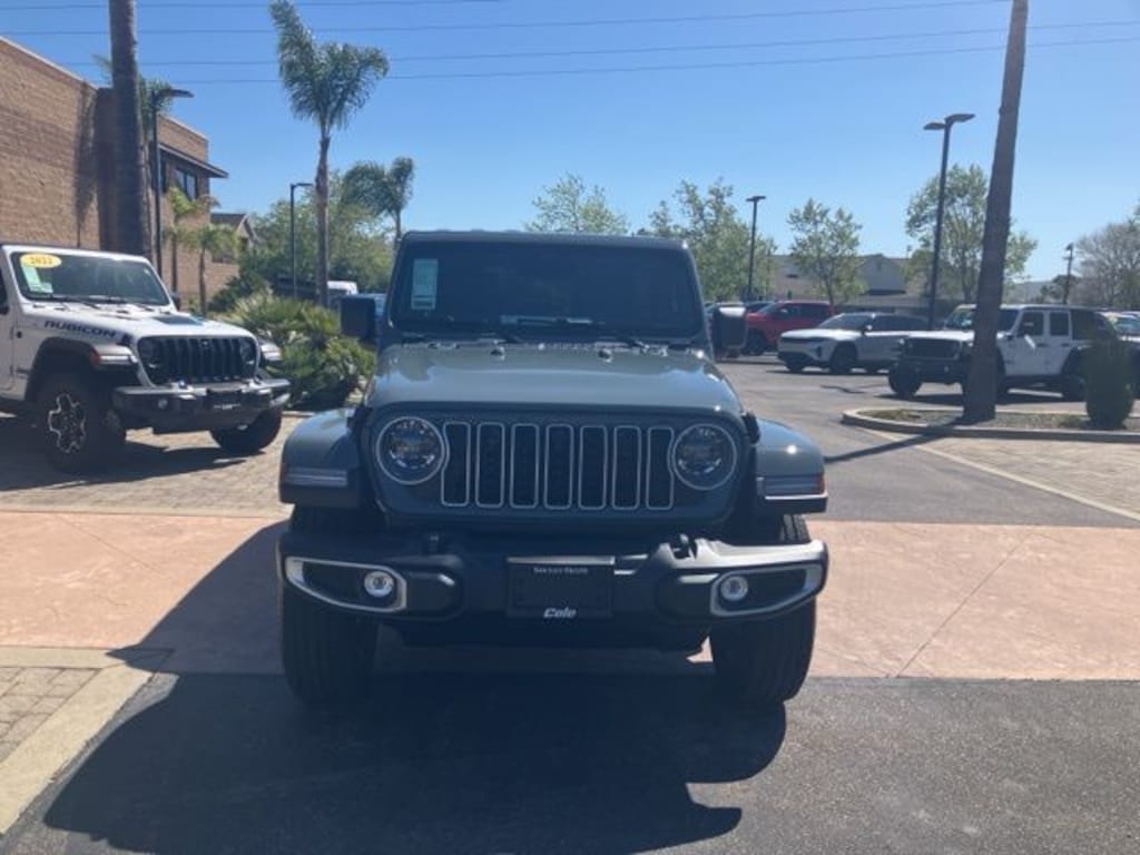 New 2026 Jeep Wrangler 4-DOOR SAHARA Sport Utility