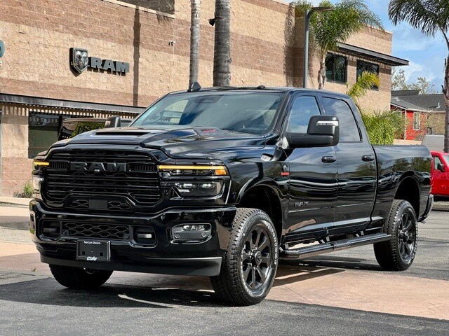 2025 Ram 2500 Laramie photo 4