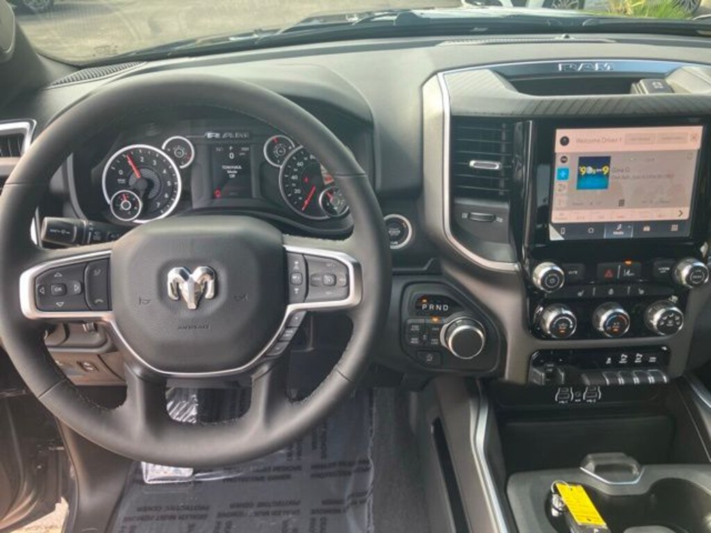 New 2026 Ram 1500 BIG HORN CREW CAB 4X4 5'7 BOX Pickup