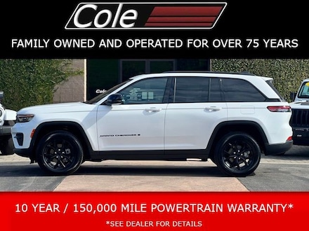 2025 Jeep Grand Cherokee Laredo SUV