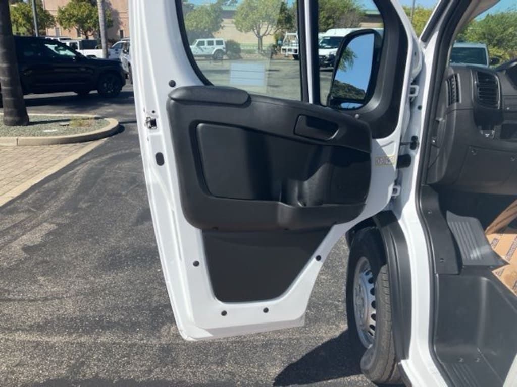 New 2026 Ram ProMaster PROMASTER 1500 TRADESMAN CARGO VAN HIGH ROOF 136' Cargo Van