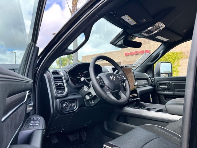 2025 Ram 2500 Laramie photo 2