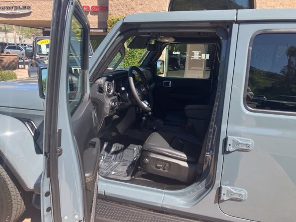 New 2026 Jeep Wrangler 4-DOOR SAHARA Sport Utility