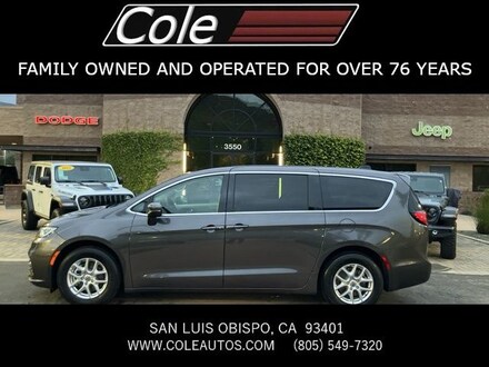 2023 Chrysler Pacifica Touring L Van Passenger Van