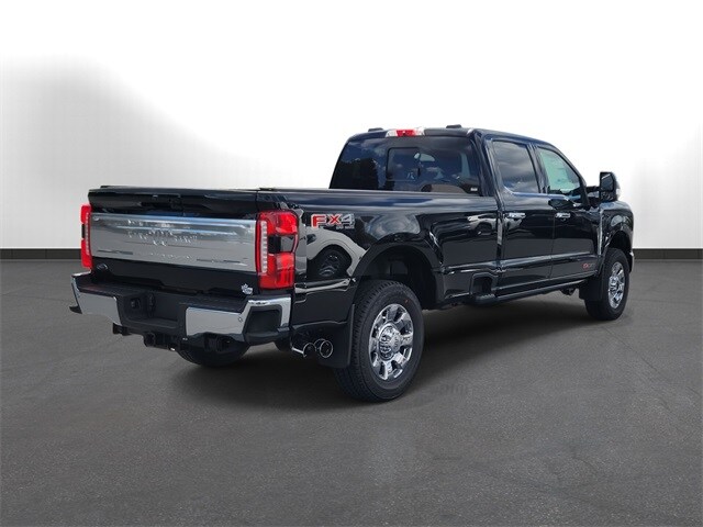 2026 Ford F-350 Platinum photo 4