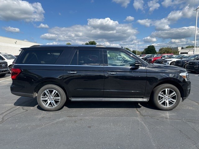2022 Ford Expedition MAX Limited photo 4