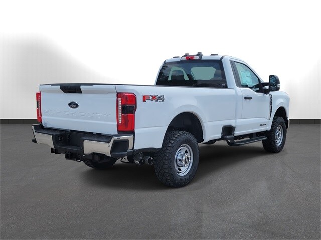 2025 Ford F-350 XL photo 4