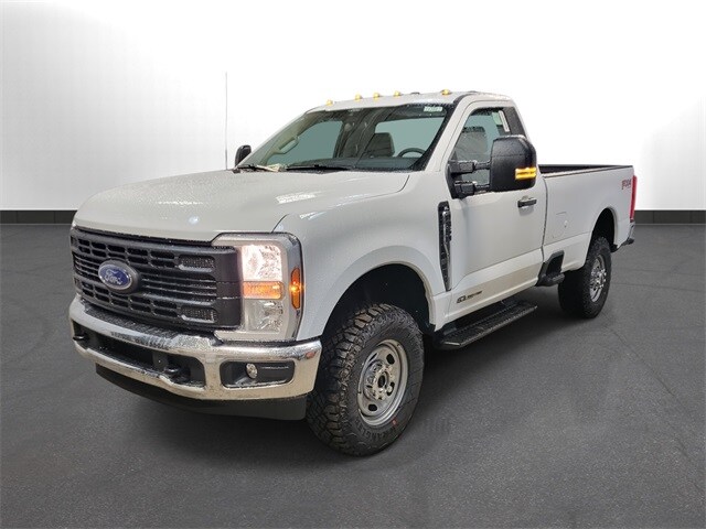 2025 Ford F-350 XL photo 2