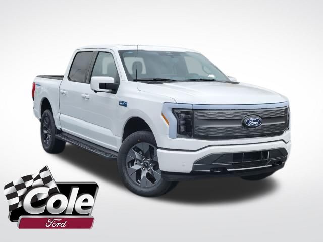 2025 Ford F-150 Lightning Lariat's photo
