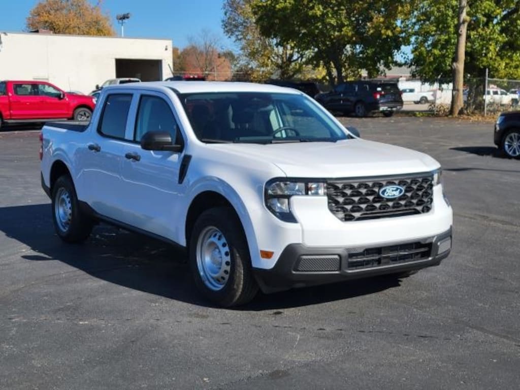 New 2025 Ford Maverick XL Truck