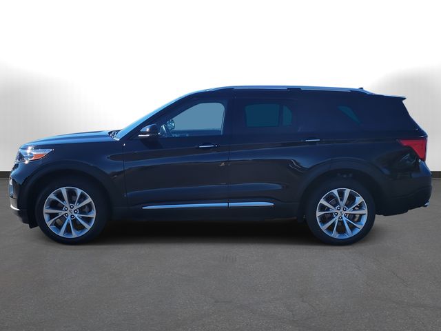 2022 Ford Explorer Platinum photo 2