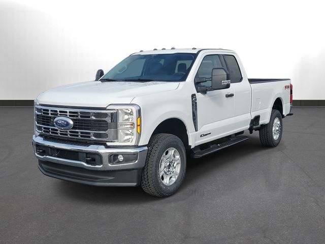 2026 Ford F-250 XLT photo 3