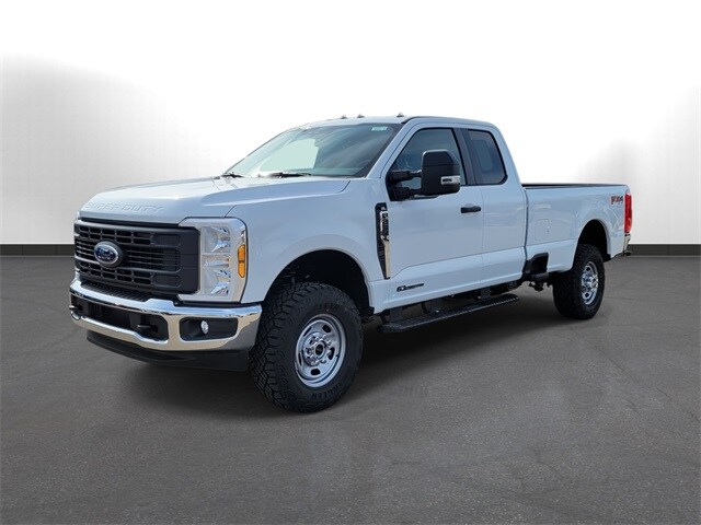 2025 Ford F-250 photo 2