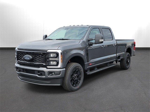 2026 Ford F-350 XLT photo 3