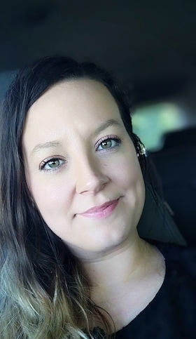 Staff member Mickeya Smoker from d9e7e863e70c