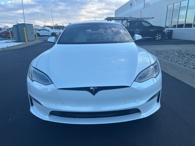 2022 Tesla Model S Plaid photo 2