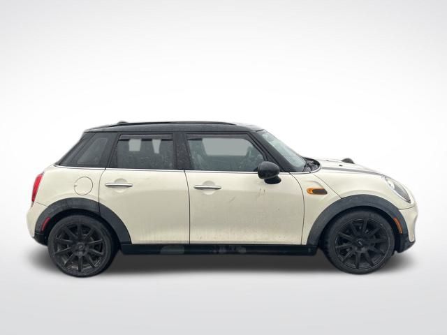 2016 Mini Cooper 4 Door Hardtop photo 4