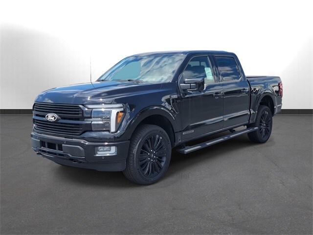 2025 Ford F-150 Platinum photo 2