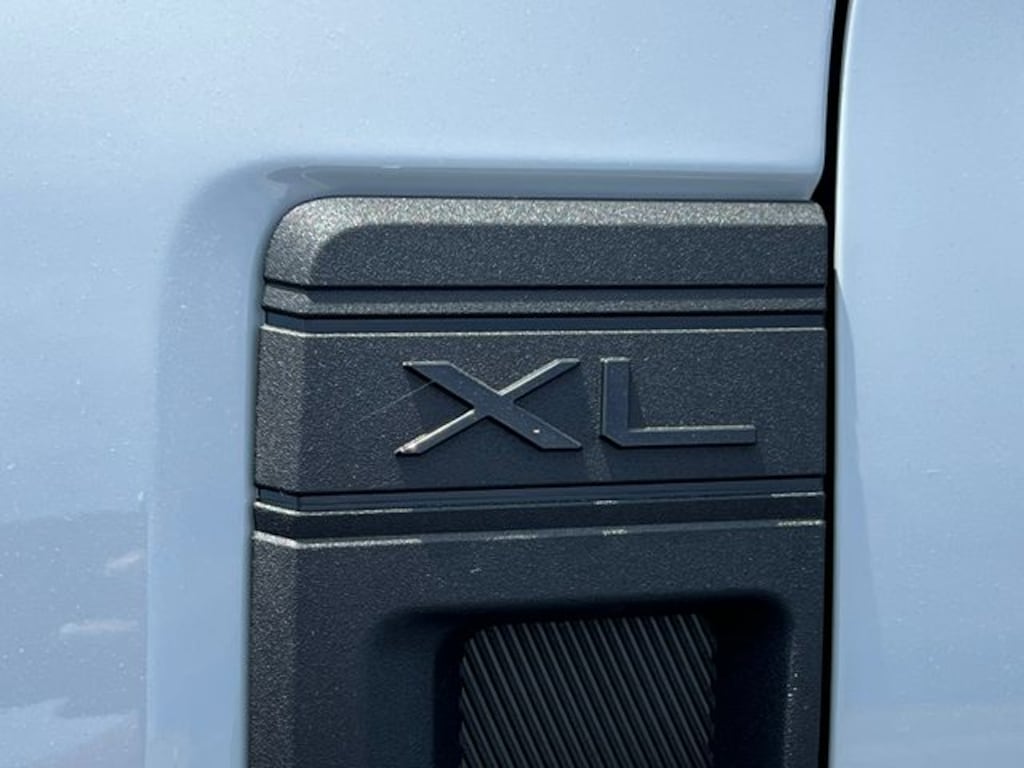 New 2025 Ford Maverick XL Truck