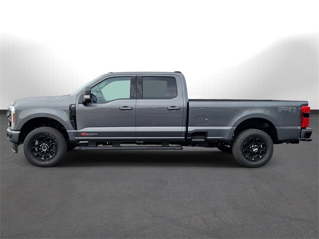 2026 Ford F-350 XLT photo 4