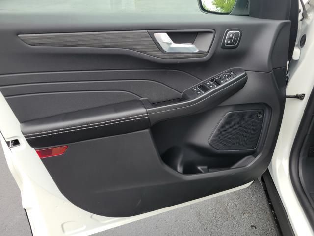 2025 Ford Escape Plug-in hybrid PHEV - Photo 18