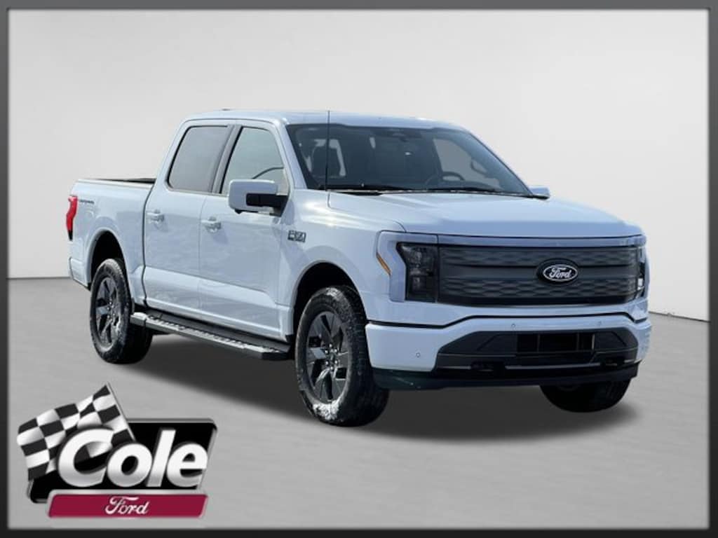 New 2025 Ford F-150 Lightning Lariat Truck