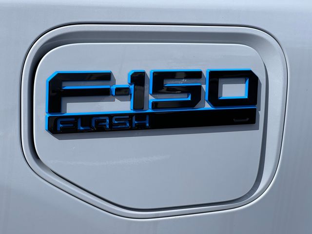 2025 Ford F-150 Lightning Flash - Photo 7
