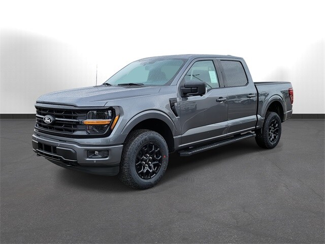 2025 Ford F-150 XLT photo 2