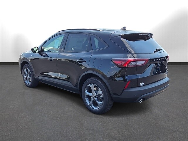 2025 Ford Escape ST-Line photo 3