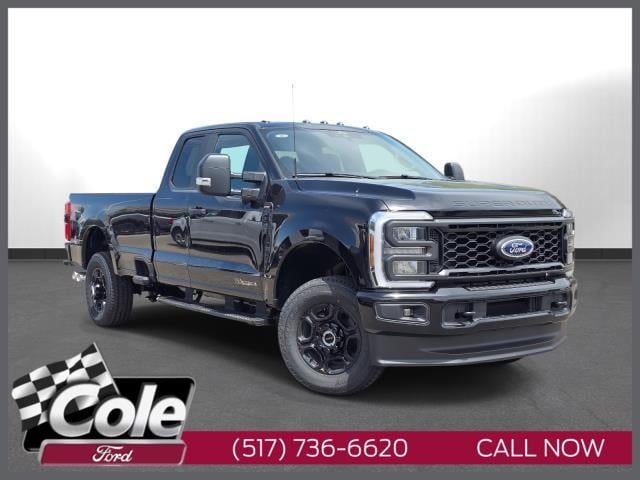 2025 Ford F-250 Super Duty XL's photo
