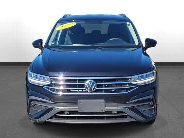2022 Volkswagen Tiguan S photo 2