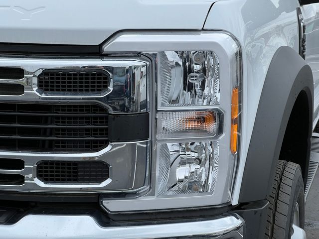 2025 Ford F-450 Super Duty Chassis Cab XL - Photo 26
