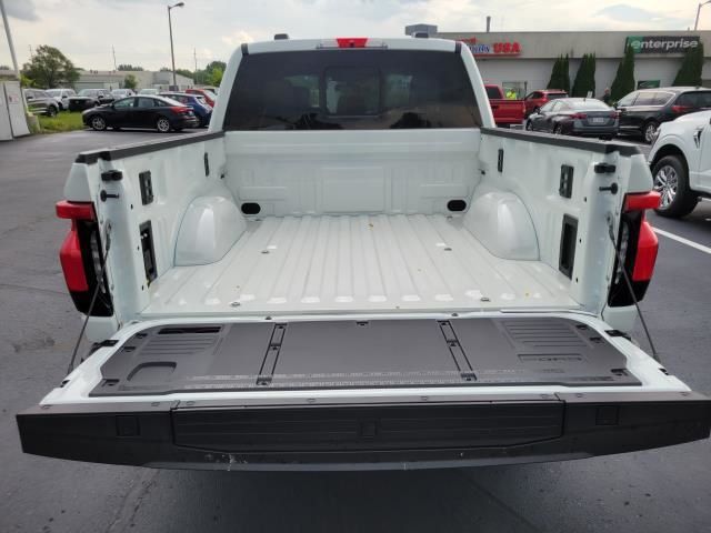 2025 Ford F-150 Lightning Platinum - Photo 11