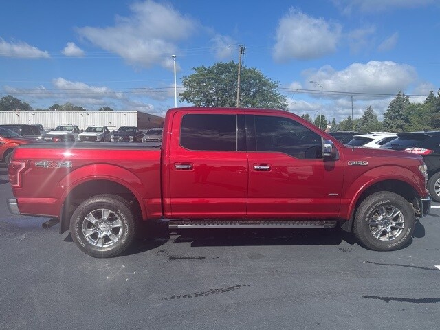 2016 Ford F-150 Lariat photo 4