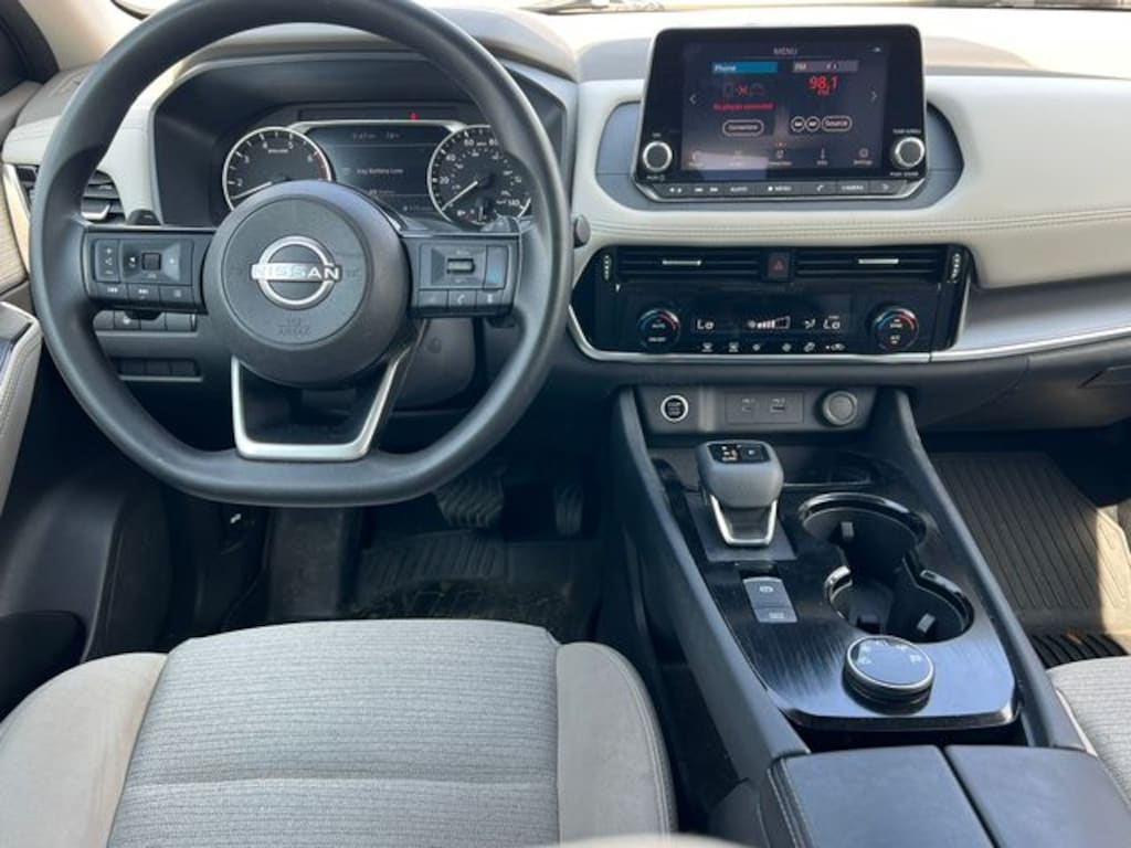 Used 2022 Nissan Rogue SV SUV