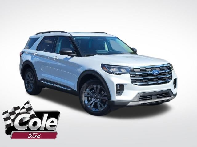 2025 Ford Explorer Active's photo