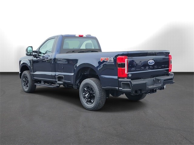 2025 Ford F-350 XL photo 3