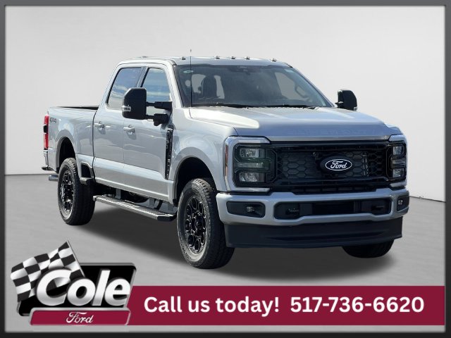 2027 Ford F-350 XLT Truck
